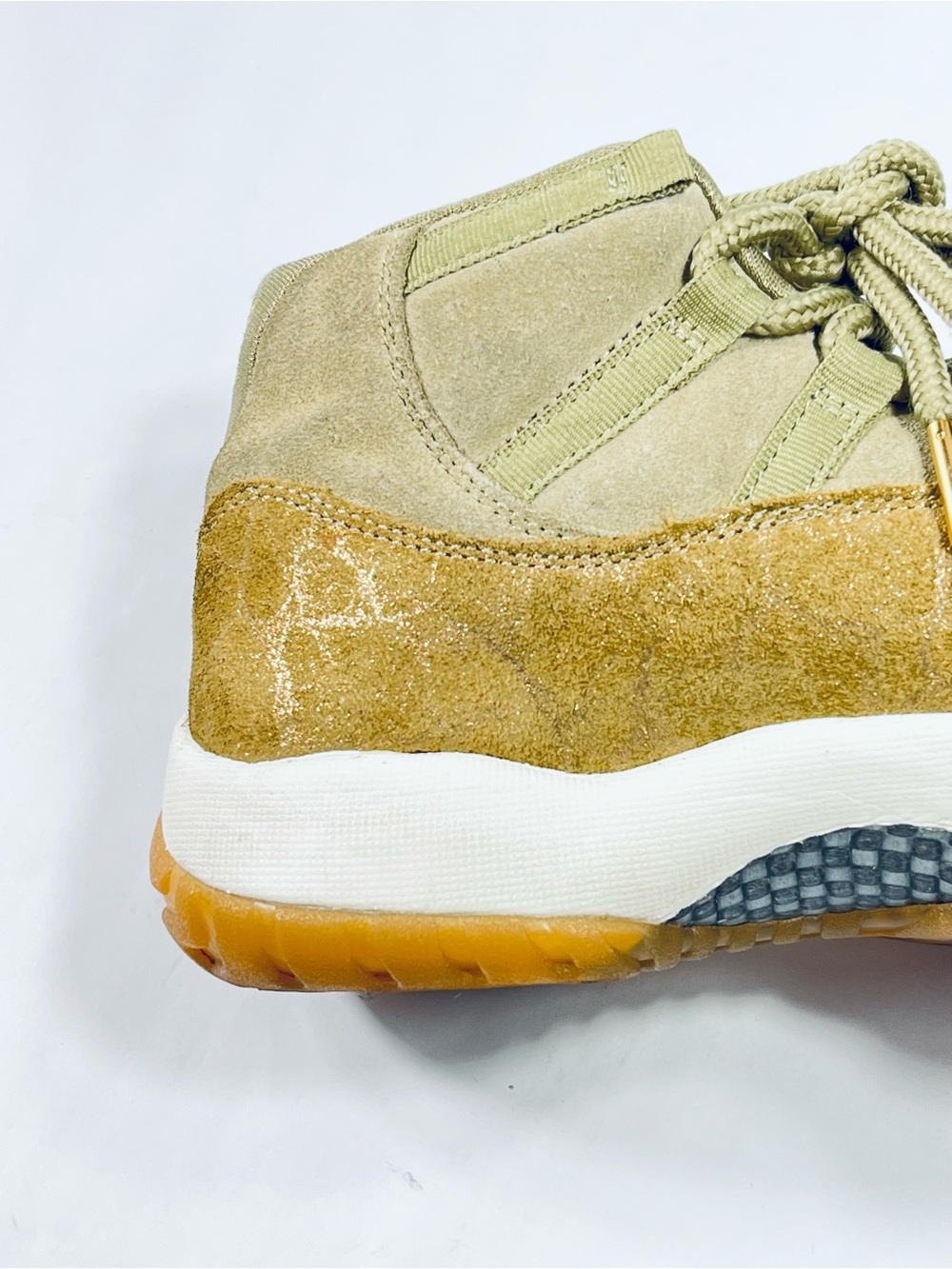Nike Air Jordan 11 Retro AR0715-200 Olive Gold Tan LUX Women’s 8.5Sneakers AJ13 - Picture 10 of 15